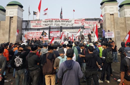 Polda Metro Jaya Sita 201 Molotov dan Sajam dari 65 Anggota Kelompok Anarko