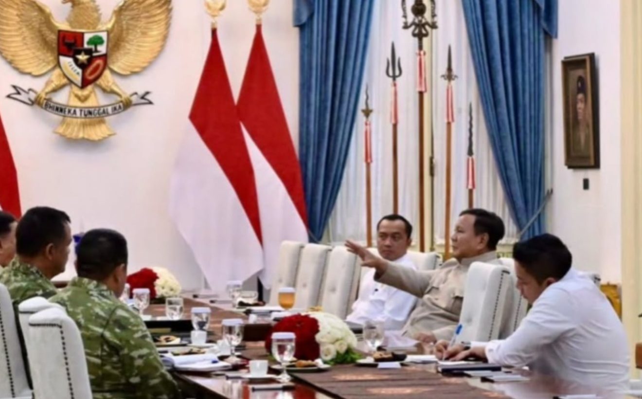 Prabowo Minta TNI Beri Sesuatu yang Spesial untuk Masyarakat di Bulan Kemerdekaan