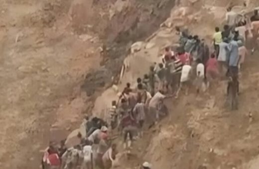 Innalillahi! Detik-detik Tambang Emas Ilegal Longsor, Lebih dari 100 Orang Tewas