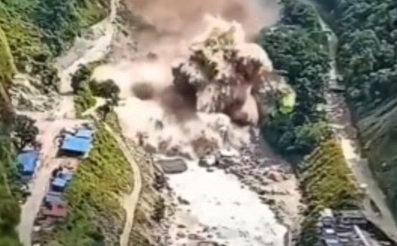 Pasca Banjir Bandang Tewaskan 390 Orang, Danau Raksasa Mendadak Muncul di Nepal