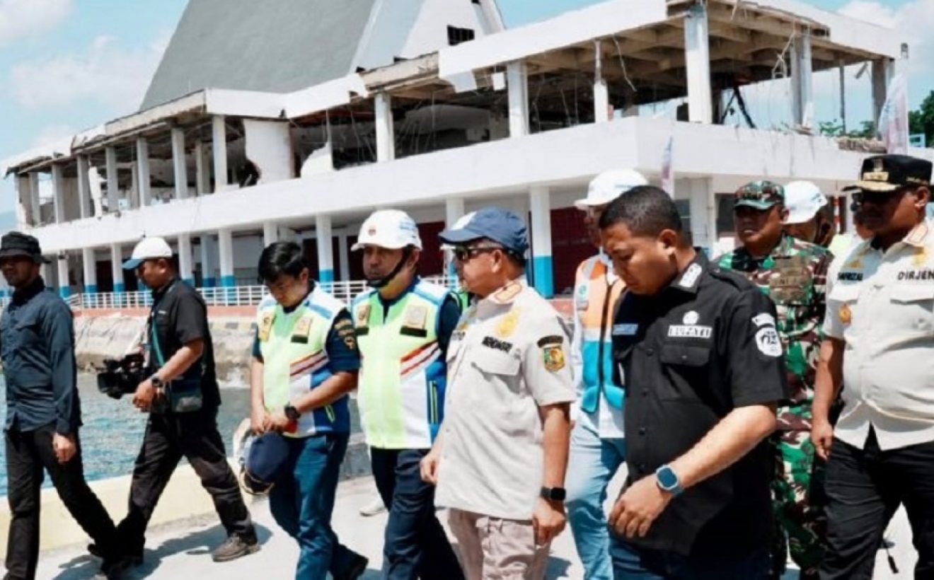 Pelabuhan Maumere Tetap Beroperasi Normal Pascagempa