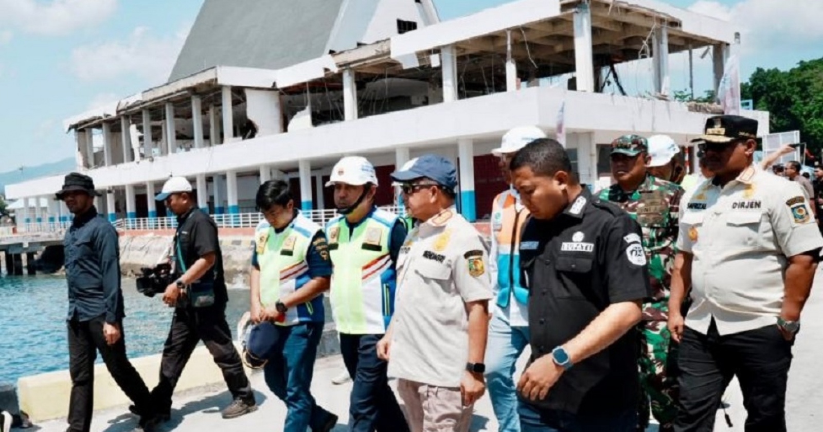 Pelabuhan Maumere Tetap Beroperasi Normal Pascagempa