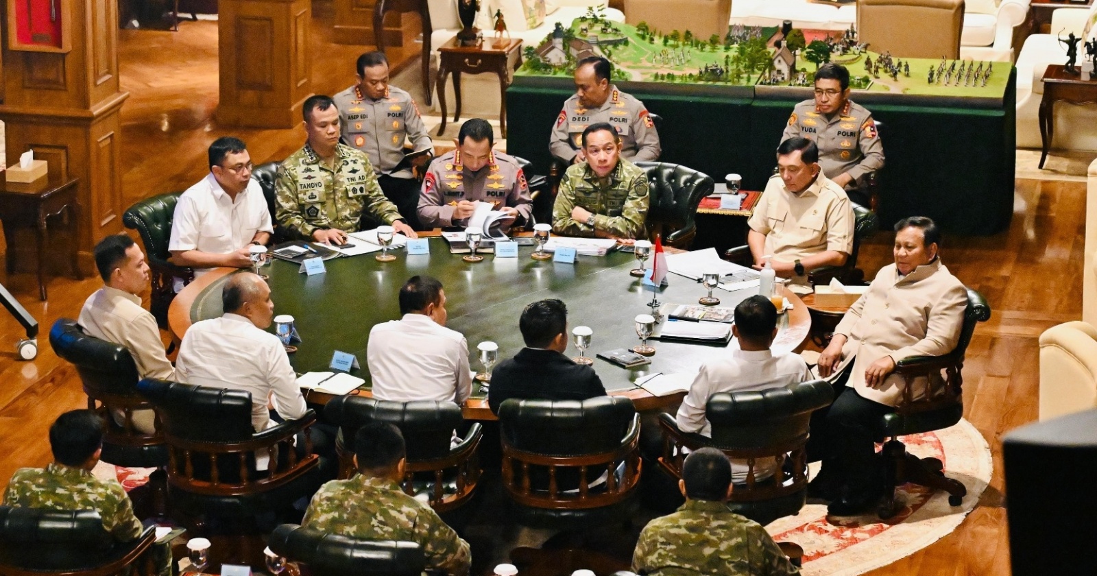 Perintah Prabowo ke Polri: Sikat Korporasi Penyebab Karhutla, Cabut Izinnya Bila Perlu!