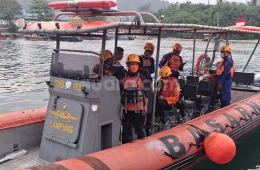 8 Orang Hilang di Selat Sunda, Termasuk 5 Jurnalis: Basarnas Lampung Kerahkan 2 Unit RIB